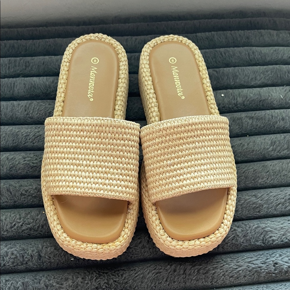 Women's Tan Woven Slide Sandals